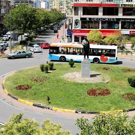 2v1 - Blloku Ls Appartamento Tirana