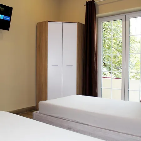 2v1 - Blloku Ls Apartment Tirana