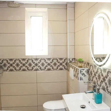 Appartement 2v1 - Blloku Ls Tirana