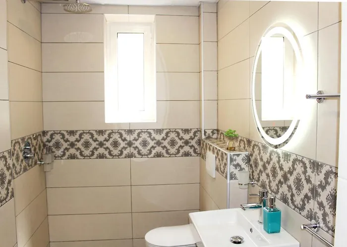 Appartement 2v1 - Blloku Ls Tirana